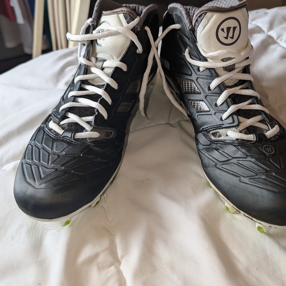 Warrior Burn 8.0 cleats - size 13 - Picture 4 of 9